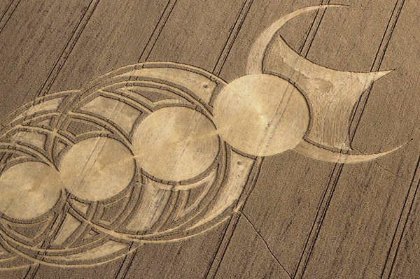 East Field, Wiltshire crop circle, aerial photo 44