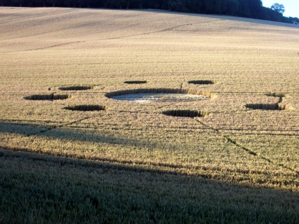 Farley Mount, Hampshire crop circle, aerial photo 30