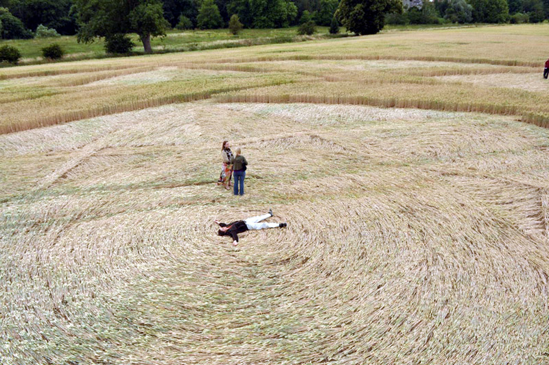 Guys Cliffe, Warwickshire crop circle, aerial photo 64