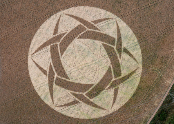 Guys Cliffe, Warwickshire crop circle, aerial photo 63