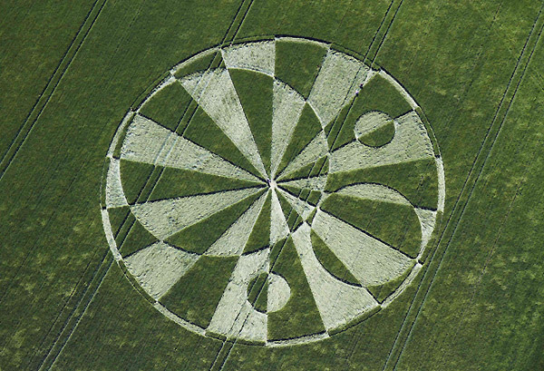 Liddington Castle, Wiltshire crop circle, aerial photo 7