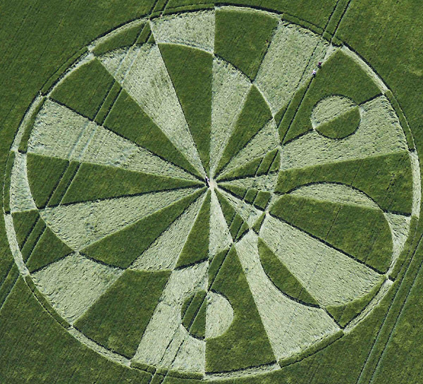 Liddington Castle, Wiltshire crop circle, aerial photo 8