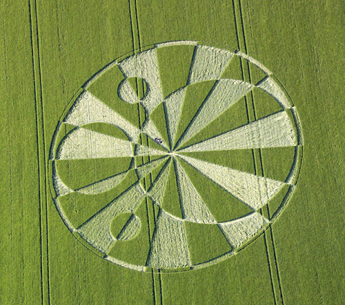 Liddington Castle, Wiltshire crop circle, aerial photo 11