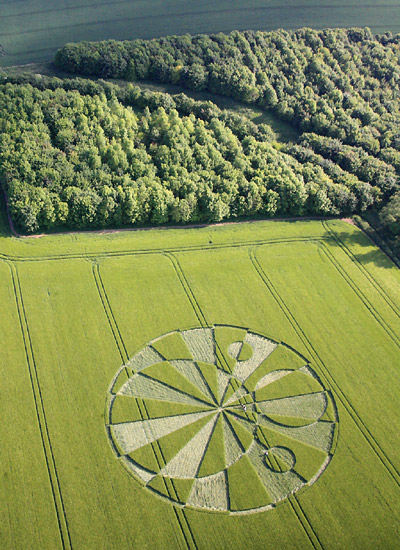 Liddington Castle, Wiltshire crop circle, aerial photo 13