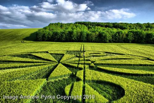 Liddington Castle, Wiltshire crop circle, aerial photo 103