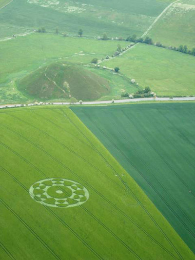 Silbury Hill, Wiltshire crop circle, aerial photo 8