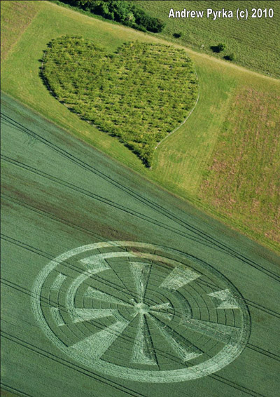 Vale of Pewsey, Wiltshire crop circle, aerial photo 10