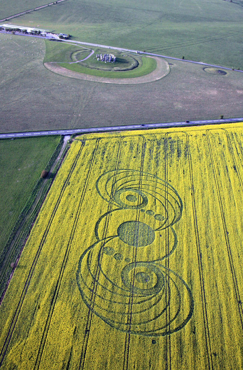 Stonehenge, Wiltshire crop circle, aerial photo 100