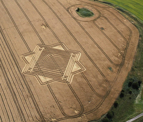Whitefield Hill, Wiltshire crop circle, aerial photo 3