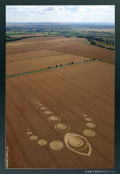 The White Horse, Wiltshire crop circle, aerial photo 11