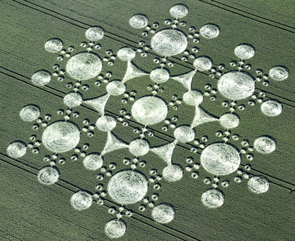 White Sleet Hill, Wiltshire crop circle, aerial photo 4