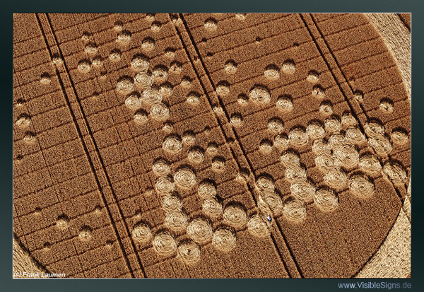 Wickham Green (North of M4), Berkshire crop circle, aerial photo 6