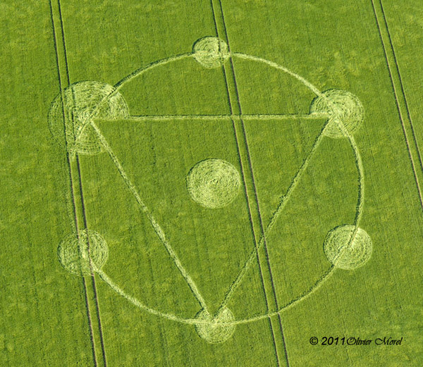 Burderop Down, Wiltshire crop circle, aerial photo 7