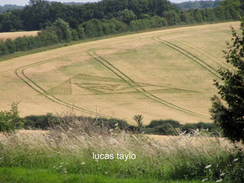 Chaddenwick Hill, Wiltshire crop circle, aerial photo 6