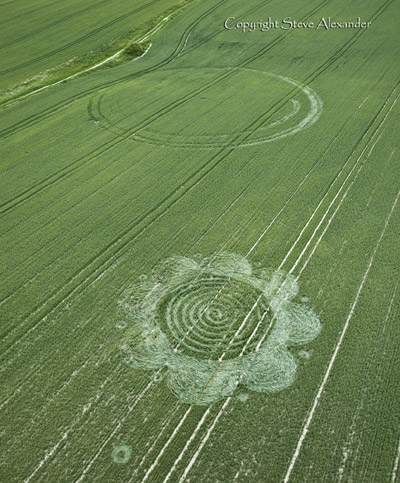Charlbury Hill, Wiltshire crop circle, aerial photo 8