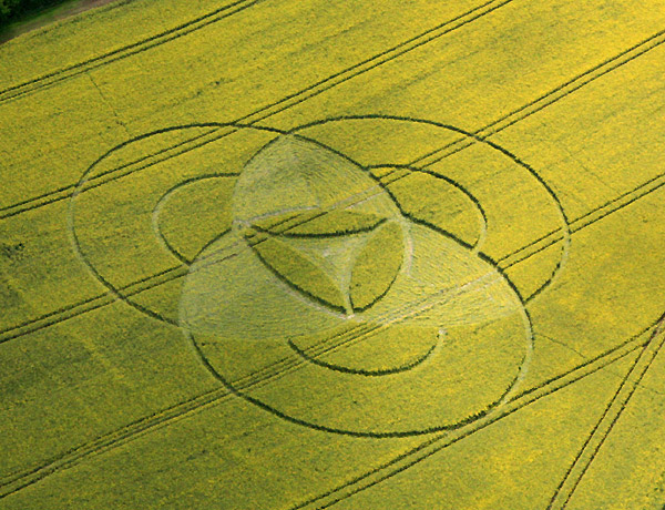 Hannington, Wiltshire crop circle, aerial photo 4