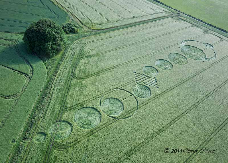 The Sanctuary, Wiltshire crop circle, aerial photo 9
