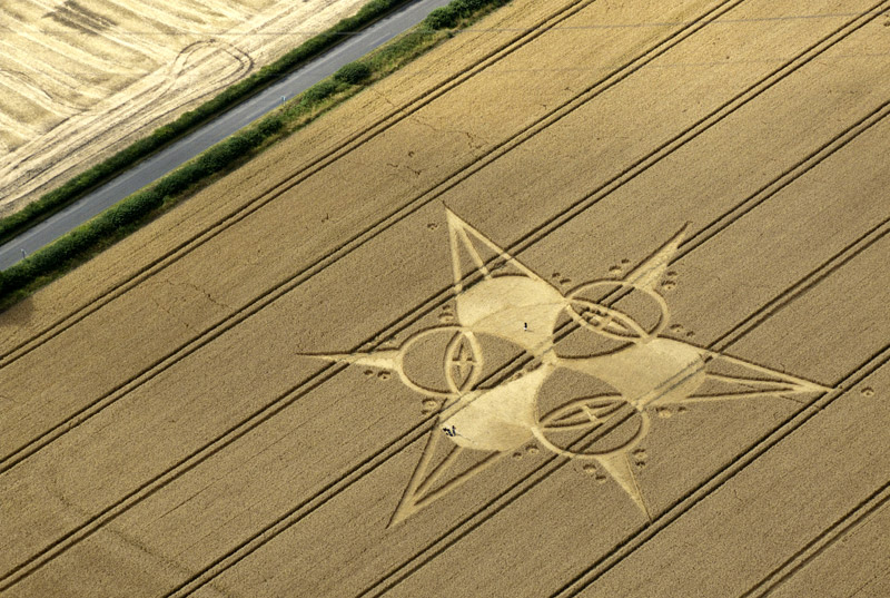 Bridge Inn, Wiltshire crop circle, aerial photo 2