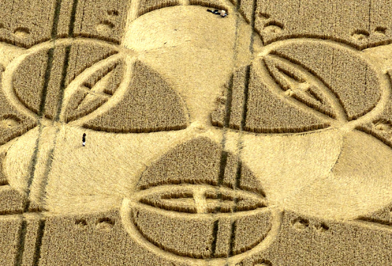 Bridge Inn, Wiltshire crop circle, aerial photo 5