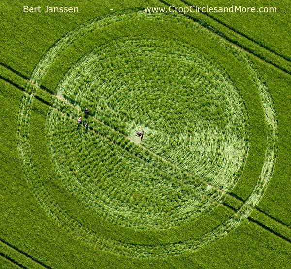 East Kennett, Wiltshire crop circle, aerial photo 11