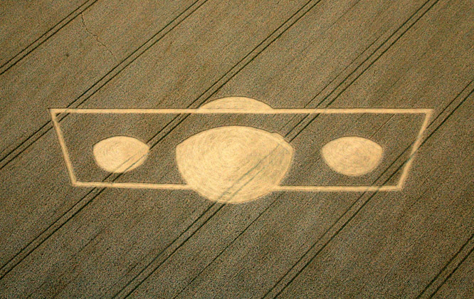 Furze Knoll, Wiltshire crop circle, aerial photo 7