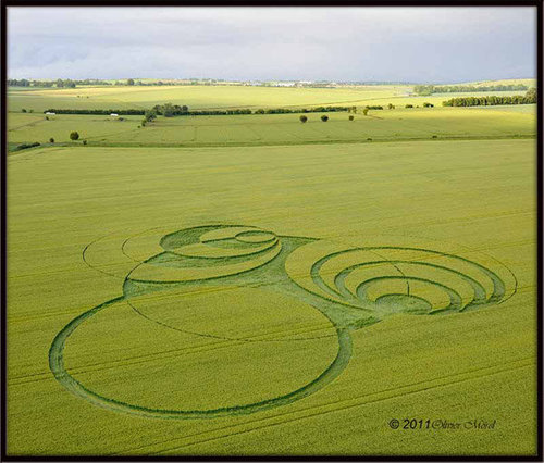 Hackpen Hill, Wiltshire crop circle, aerial photo 12