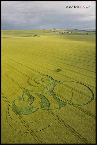 Hackpen Hill, Wiltshire crop circle, aerial photo 28