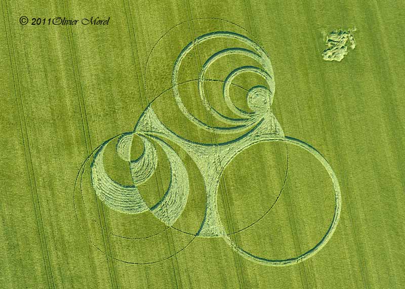 Hackpen Hill, Wiltshire crop circle, aerial photo 41