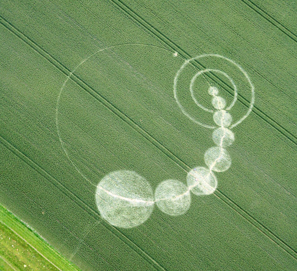Honeystreet, Wiltshire crop circle, aerial photo 4