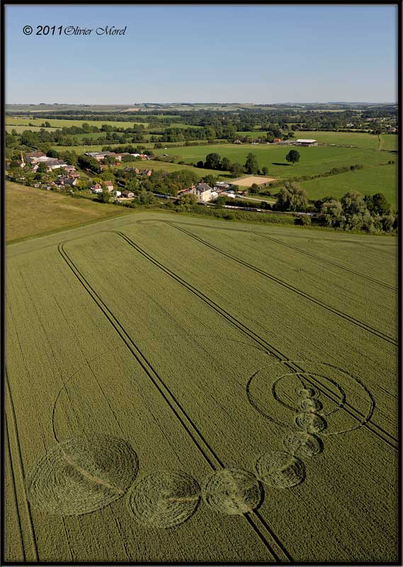 Honeystreet, Wiltshire crop circle, aerial photo 3