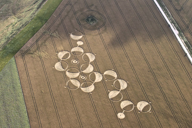Roundway Hill, Wiltshire crop circle, aerial photo 8