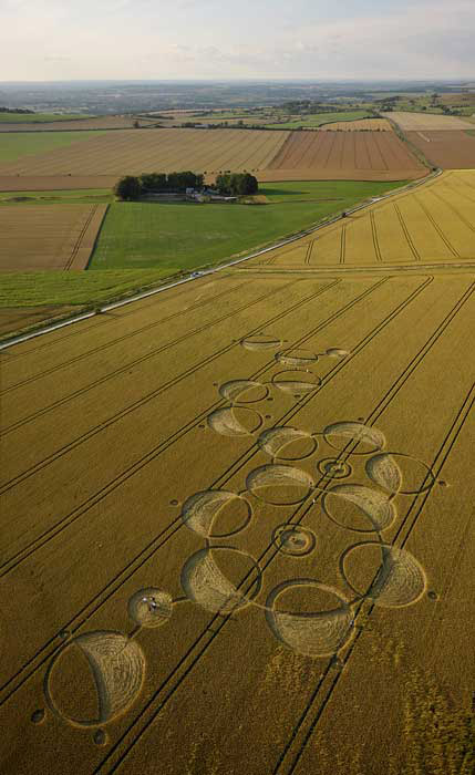 Roundway Hill, Wiltshire crop circle, aerial photo 5