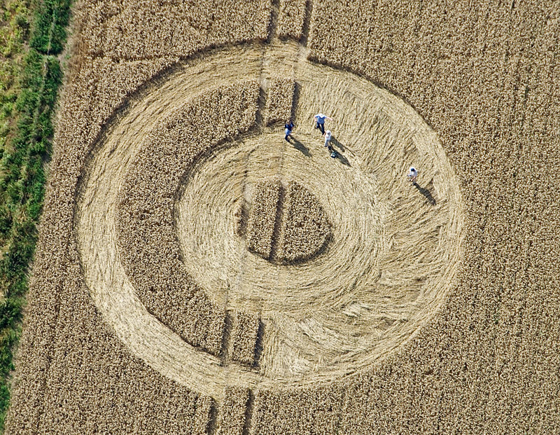 Silbury Hill, Wiltshire crop circle, aerial photo 2