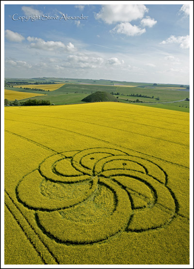 Silbury Hill, Wiltshire crop circle, aerial photo 3