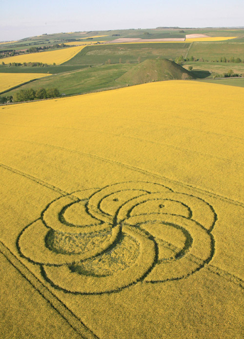 Silbury Hill, Wiltshire crop circle, aerial photo 2