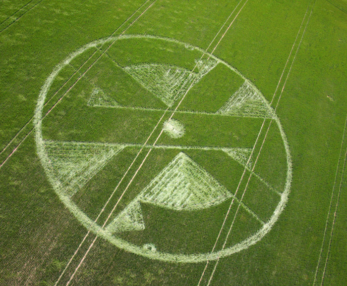 Stonehenge (1), Wiltshire crop circle, aerial photo 2
