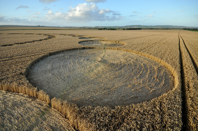 Etchilhampton (2), Wiltshire crop circle, aerial photo 31