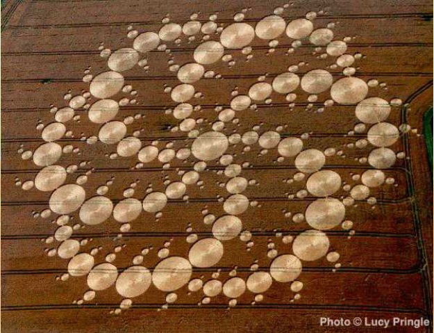 Jubilee Copse, Wiltshire crop circle, aerial photo 38
