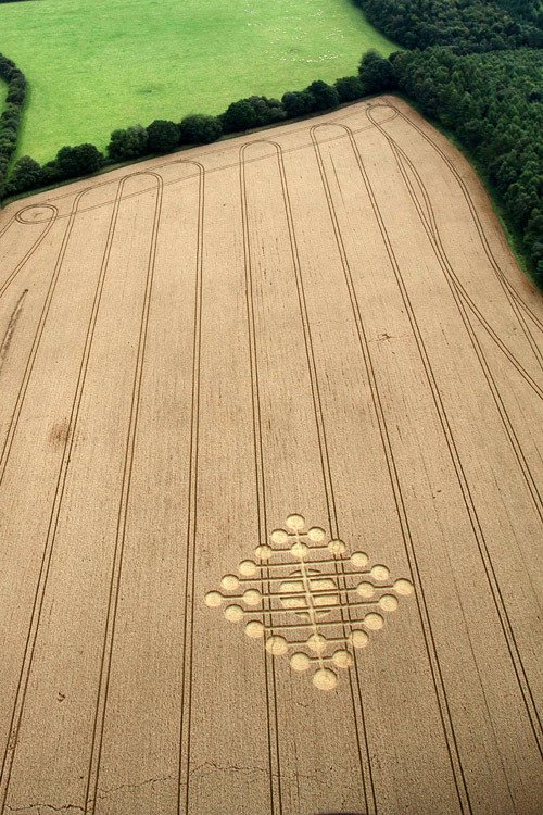 Oxleaze Copse, Wiltshire crop circle, aerial photo 5