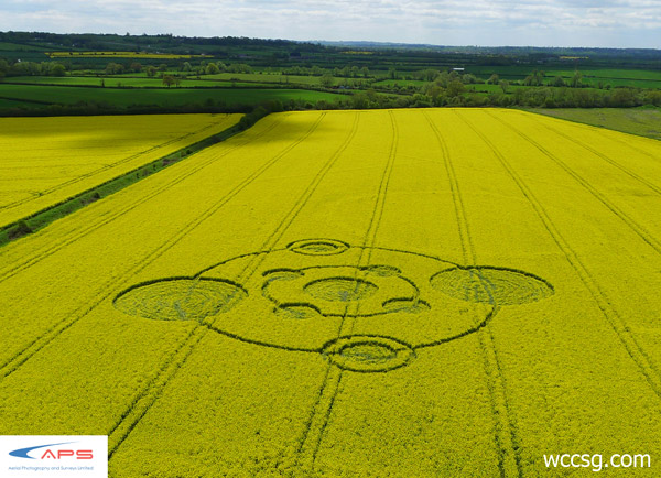 Water Eaton Copse, Wiltshire crop circle, aerial photo 2