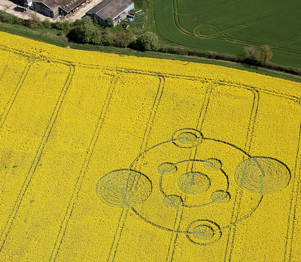 Water Eaton Copse, Wiltshire crop circle, aerial photo 7