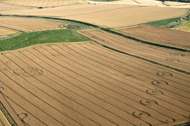 Bishops Cannings Down, Wiltshire crop circle, aerial photo 3