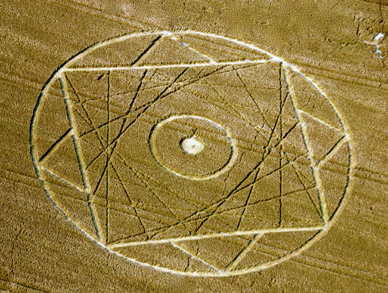 Bishops Cannings Down, Wiltshire crop circle, aerial photo 14
