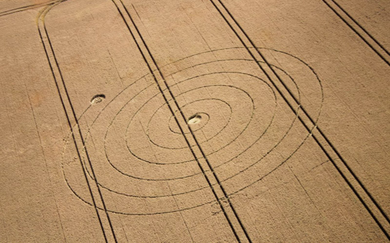 Chalk Pit, Wiltshire crop circle, aerial photo 2