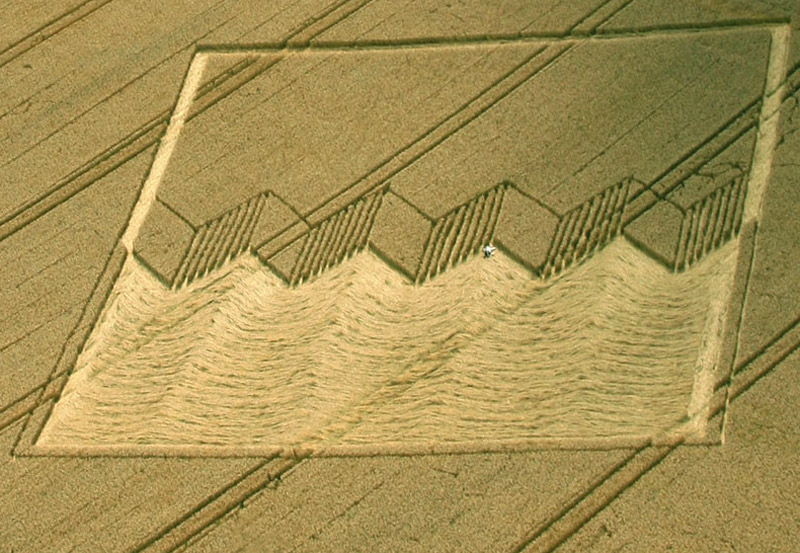 Devil's Den, Wiltshire crop circle, aerial photo 8