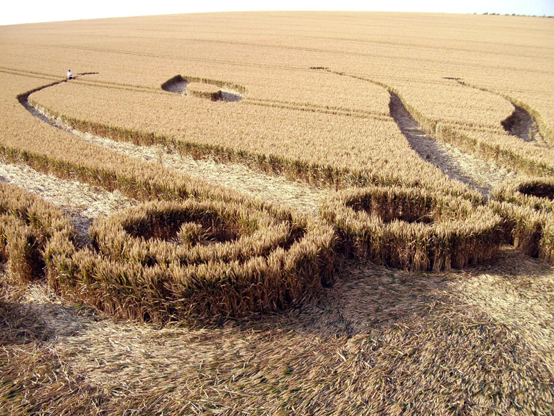 Hill Barn, Wiltshire crop circle, aerial photo 38