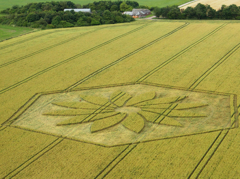 Juggler's Lane, Wiltshire crop circle, aerial photo 7