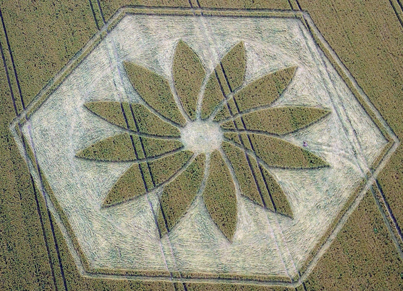 Juggler's Lane, Wiltshire crop circle, aerial photo 4