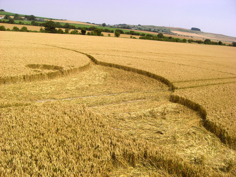Oliver's Castle, Wiltshire crop circle, aerial photo 19