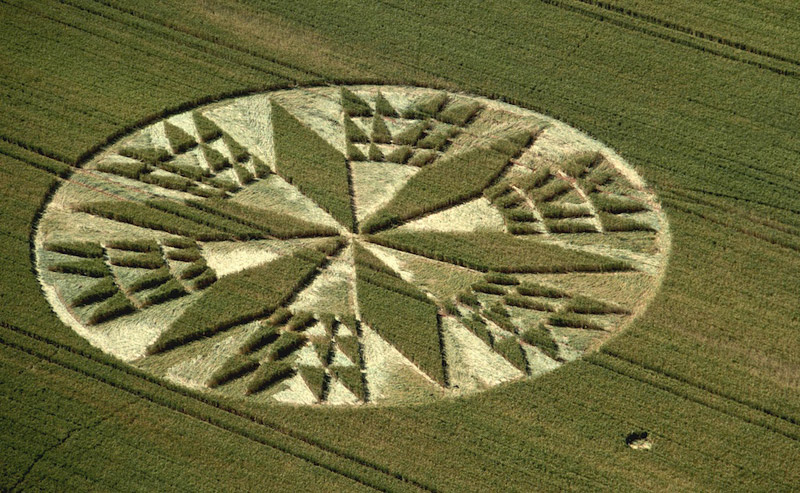 Burrow Hill Fort, Warwickshire crop circle, aerial photo 2